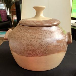 Mary McGregor,Scotland. Scottish Pottery bean pot